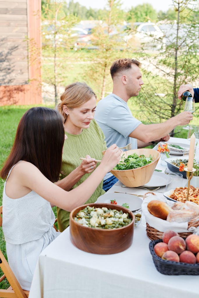 spinach salads dressing, best salads, summers salads