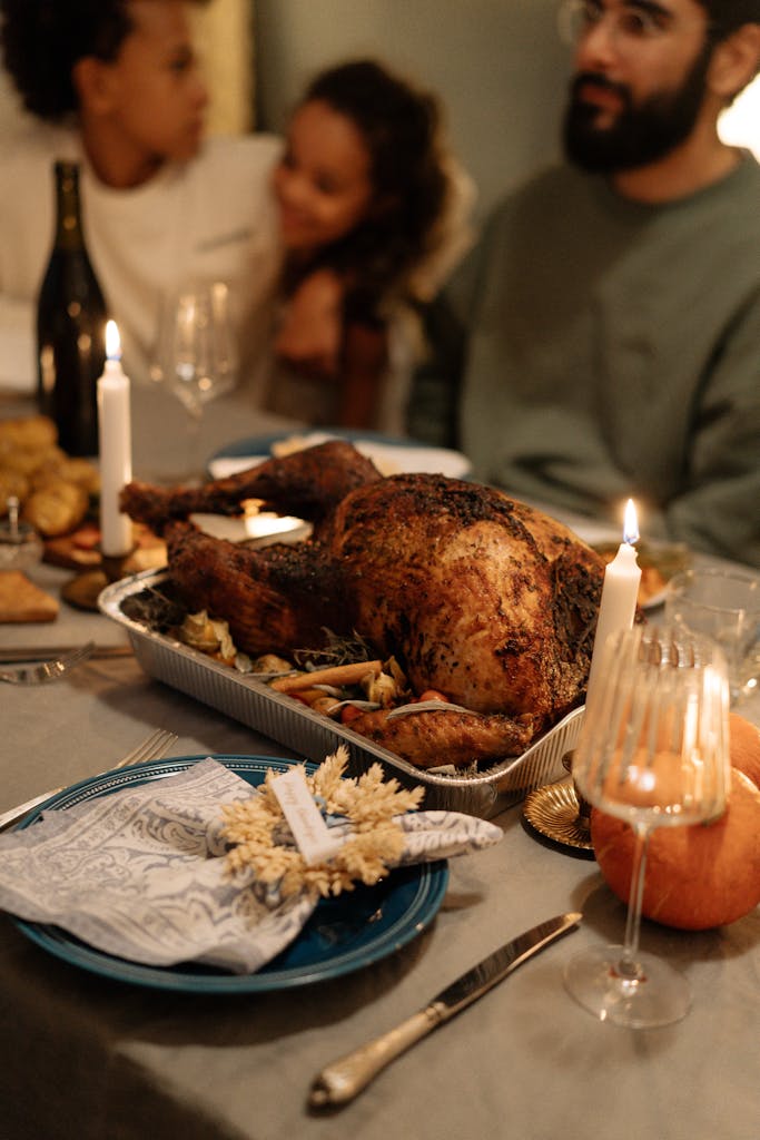 modern thanksgiving table decor turkey platter, thanksgiving dinner setting