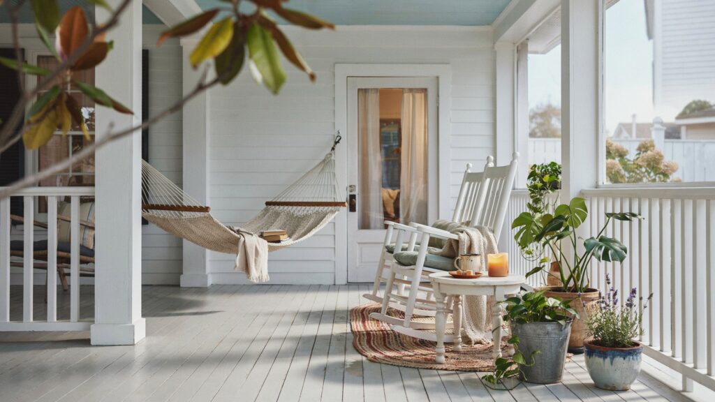 Southern hospitality etiquette means there's always room on the porch