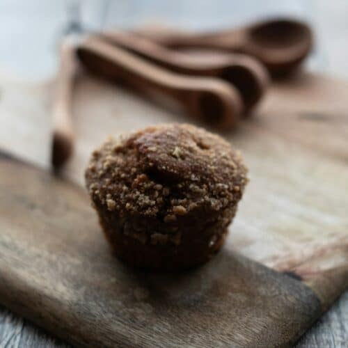 Apple cinnamon muffins for a fall breakfast