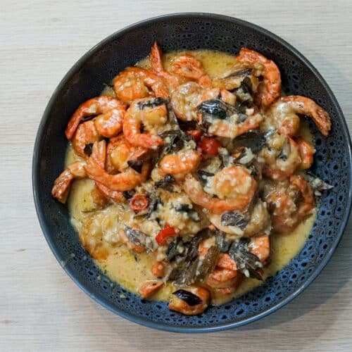 Southern shrimp and cheddar grits